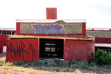 Abandoned shearing shed, Eyre Hwy, Colona Waterhole, South Australia