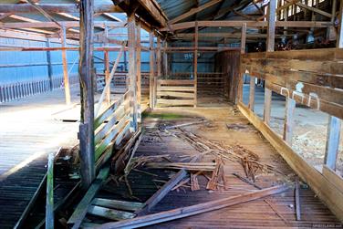 Abandoned shearing shed, Eyre Hwy, Colona Waterhole, South Australia