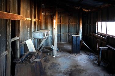 Abandoned shearing shed, Eyre Hwy, Colona Waterhole, South Australia